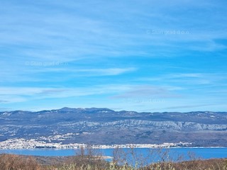 Zona Vrbnik, terreno edificabile con vista mare