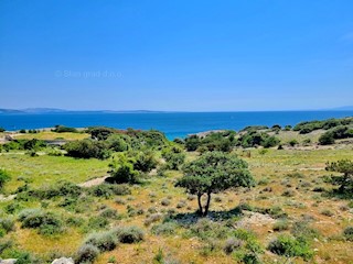 Punat, Stara Baška, vendita, terreno edificabile in una posizione tranquilla, a 100 m dal mare