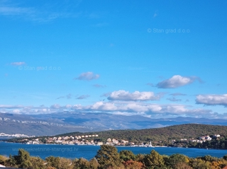 Uvala Soline, nuova costruzione, appartamento al piano terra vicino al mare!