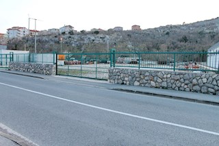 Terreno edificabile vicino al mare e al centro, Novi Vinodolski