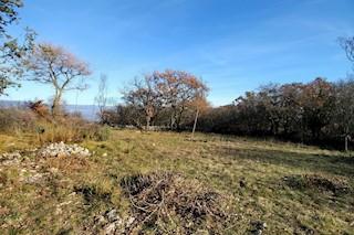 Vrbnik, Risika, terreno edificabile in una posizione tranquilla, VENDITA!