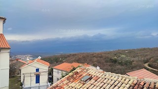 Dobrinj, centro, autentica casa in pietra con vista mare!