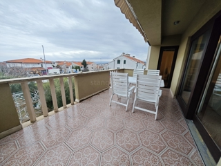 Krk, casa indipendente con grande giardino e piscina!