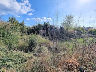 Zona Malinska, terreno edificabile in buona posizione!