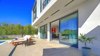 Malinska, lussuosa casa con piscina e vista mare!