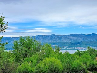 Uvala Soline, terreno edificabile in posizione tranquilla!