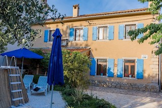 Casa in pietra d'Istria con piscina