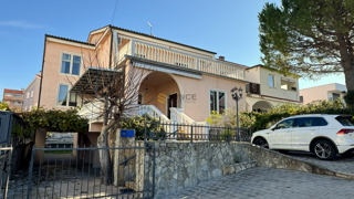 Malinska – Villetta bifamiliare 300 m², 600 m dal mare