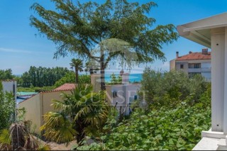 AFFASCINANTE CASA VICINO AL MARE CON VISTA MARE
