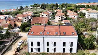 UN AMPIO APPARTAMENTO SU DUE PIANI CON UNA SPLENDIDA VISTA MARE