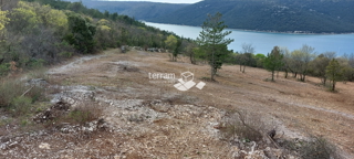 Istria, Albona, Trget terreno edificabile 1533m2 con vista diretta sul mare in vendita