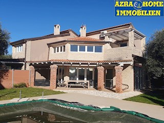 KOP-758, VIŠNJAN, Casa bifamiliare 115 m² con piscina