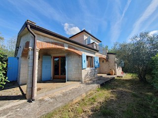 KOP – 738, Casa in Pietra di Recente Costruzione con Piscina in un Tranquillo Villaggio, a 10 km da Parenzo