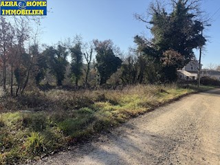 Terreno edificabile 934 m², in vendita, a Rapavel vicino a Višnjan (Z-669)