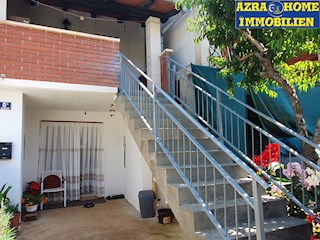 In vendita,  Casa a schiera, Nova Vas (2 km) – 117 m², cortile ca. 90 m² ( KOP-773-1)