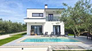 Parenzo, Villa con piscina a 5 km dal mare