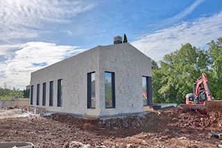 Lussuosa villa moderna con piscina a Parenzo, a 4 km dal mare