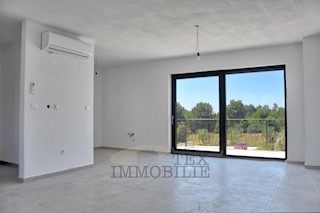 Appartamento al primo piano vicino al mare, 94 m2