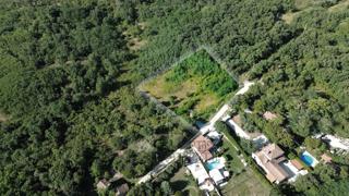 Poreč – Terreno edificabile e agricolo, 28.700 m²