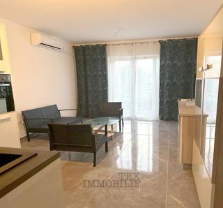 Parenzo – Appartamento ristrutturato in posizione tranquilla, a 2,5 km dal centro e dal mare