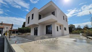 Parenzo - villa con piscina e vista mare