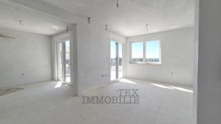 Penthouse in ottima posizione vicino al mare V2C3