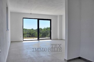 Appartamento al primo piano vicino al mare, 94 m2