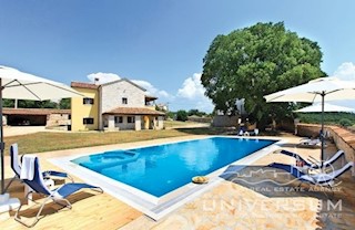 Villa in pietra con vista mare ai dintorni di Poreč - Parenzo