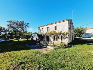 Casa in pietra a 2,5 km dal mare nelle vicinanze di Umago