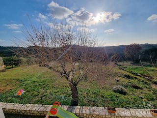 Proprietà nelle vicinanze di Buie