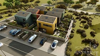 Case dal design elegante vicino alle spiagge ben tenute e a Parenzo.