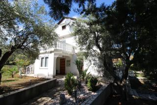 CASA INDIPENDENTE CON BELLISSIMA VISTA MARE E PISCINA