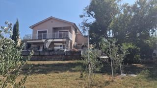 CASA INDIPENDENTE CON AMPIO GIARDINO VICINO AL MARE E AL CENTRO