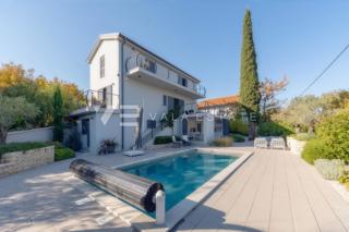 CASA MODERNA INDIPENDENTE CON PISCINA E VISTA MARE
