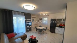 APPARTAMENTO ARREDATO VICINO AL MARE E AL CENTRO