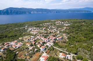 TERRENO EDIFICABILE CON VISTA MARE