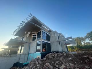 APPARTAMENTO CON DUE CAMERE DA LETTO IN UN NUOVO EDIFICIO CON VISTA MARE