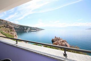 CASA MODERNA INDIPENDENTE IN PRIMA FILA SUL MARE