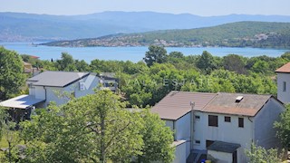 APPARTAMENTO IN POSIZIONE TRANQUILLA CON VISTA MARE