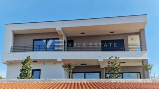 NUOVA VILLA CON PISCINA E VISTA MARE PANORAMICA