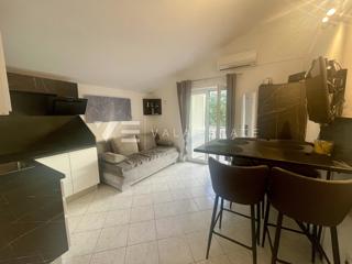 APPARTAMENTO CON UNA CAMERA DA LETTO VICINO A SPIAGGE BELLISSIME