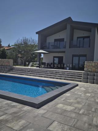 NUOVA CASA INDIPENDENTE CON PISCINA E VISTA MARE