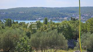 APPARTAMENTO IN POSIZIONE TRANQUILLA CON VISTA MARE