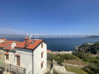 CASA IN PIETRA DA ADATTARSI CON VISTA MARE