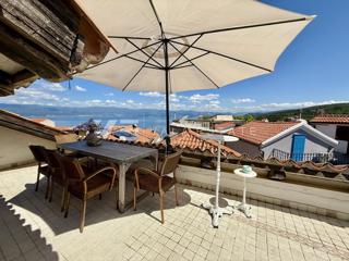 CASA AUTOCTONA IN PIETRA RISTRUTTURATA CON VISTA MARE