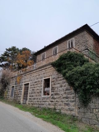 Casa in pietra con vista su Grisignana