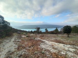 Terreno edificabile con vista sul mare, vicino a Labin