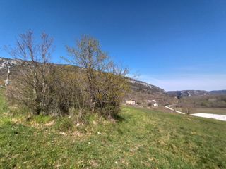 Terreno edificabile con vista panoramica, vicino a Oprtalj