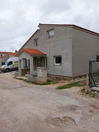 Casa indipendente con piscina e barbecue, Šikići, Pola