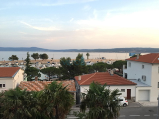 Crikvenica, Centro, Casa indipendente per investimento, seconda fila dal mare, vista, parcheggio, vendita